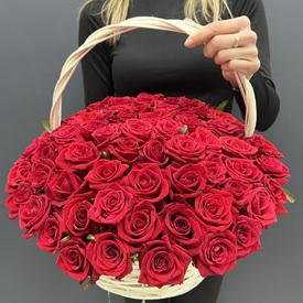 Букет из 101 красная роза в корзине