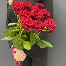 Букет из 11 красных роз  Ред Наоми 70см