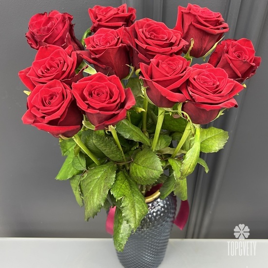 Букет из 11 красных роз  Ред Наоми 70см