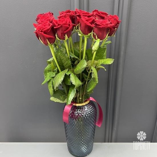 Букет из 11 красных роз  Ред Наоми 70см