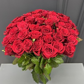Букет из 51 красной розы 60см 