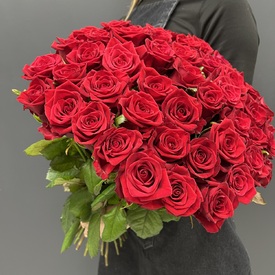 Букет из 51 красной розы 60см 