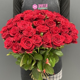 Букет из 51 красной розы 60см 