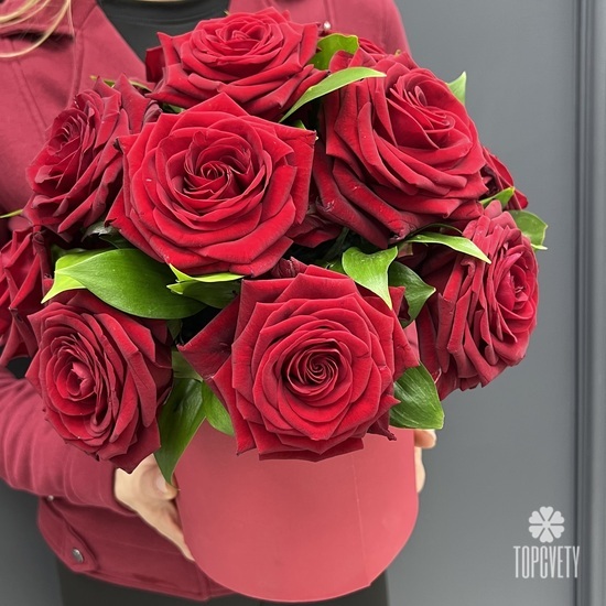 Букет из 11 красных роз  в коробке