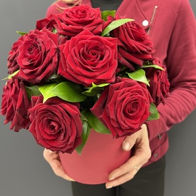 Букет из 11 красных роз  в коробке