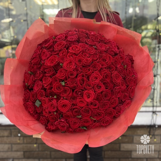 Букет из 131 красной розы 50см
