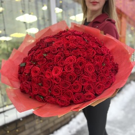 Букет из 131 красной розы 50см