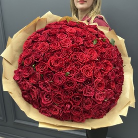 Букет из 151 красной розы 