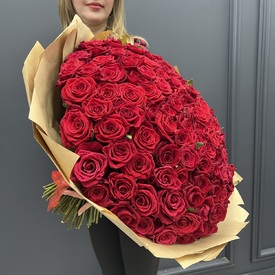 Букет из 151 красной розы 