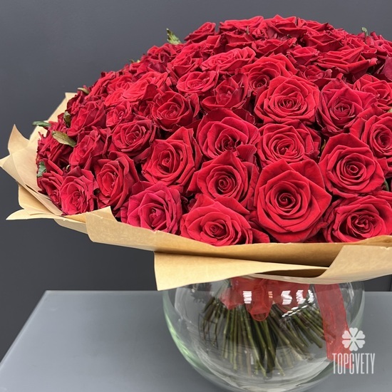 Букет из 151 красной розы 