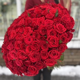 Букет из 151 красной розы Ред Наоми 60см