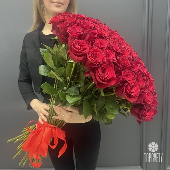 Букет из 101 красной розы Эксплорер 70см