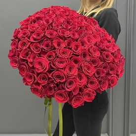 Букет из 101 красной розы Эксплорер 70см