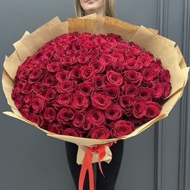 Букет из 101 красной розы 60см