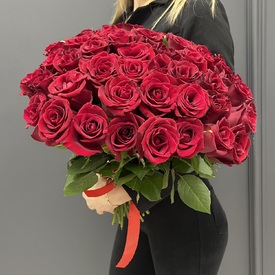 Букет из 51 красной розы Кения 40см