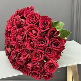 Букет из 51 красной розы Кения 40см