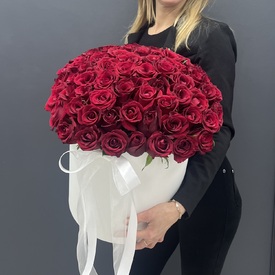 Букет из 101 красная роза в коробке