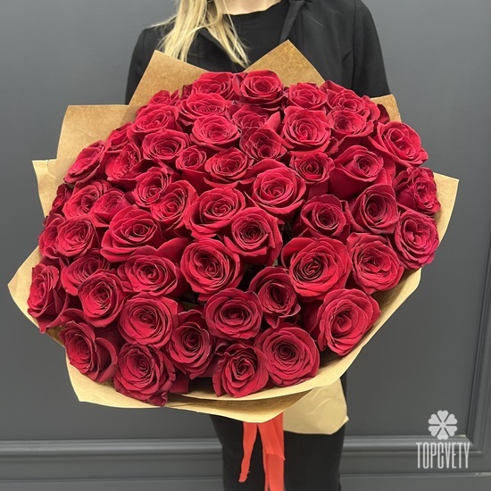 Букет из 51 красной розы 70см