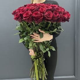 Букет из 51 красной розы 70 см