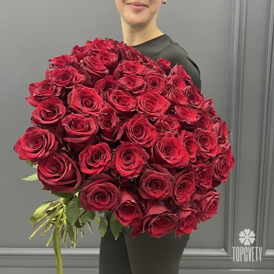 Букет из 51 красной розы 70 см