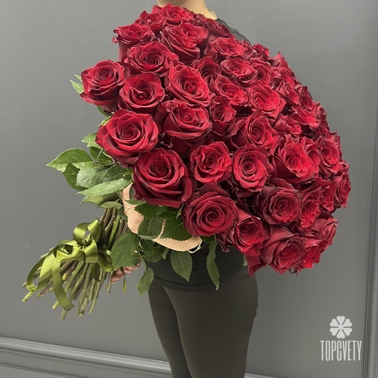 Букет из 51 красной розы 70 см