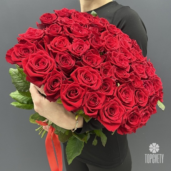 Букет из 51 красной розы 60см 