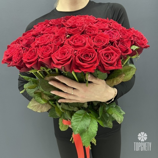 Букет из 51 красной розы 60см 