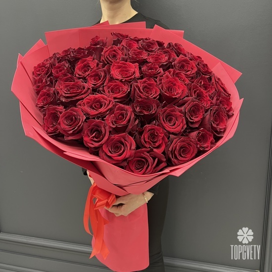 Букет из 51 красной розы 80см 