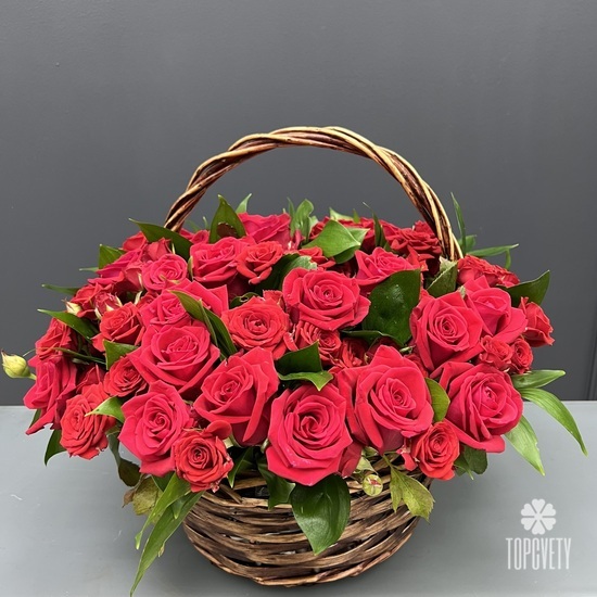 Букет из 51 красная роза в корзине