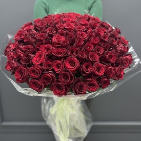 Букет из 101 красной розы Эксплорер 70см