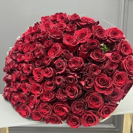 Букет из 101 красной розы Эксплорер 70см