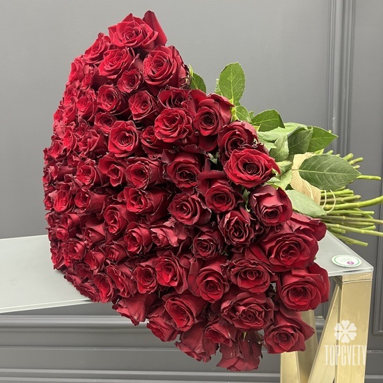 Букет из 101 красной розы Эквадор 70см