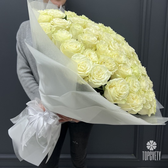 Букет из 101 белой розы Мондиаль 70см