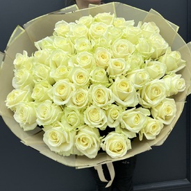 Букет из 51 белой розы Аваланж 70см