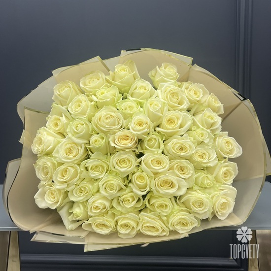 Букет из 51 белой розы Аваланж 70см