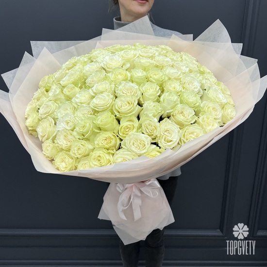 Букет из 101 белой розы Мондиаль 70см