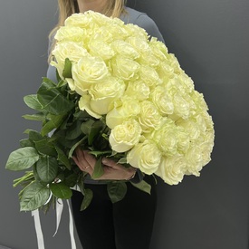 Букет из 51 белой розы 70 см