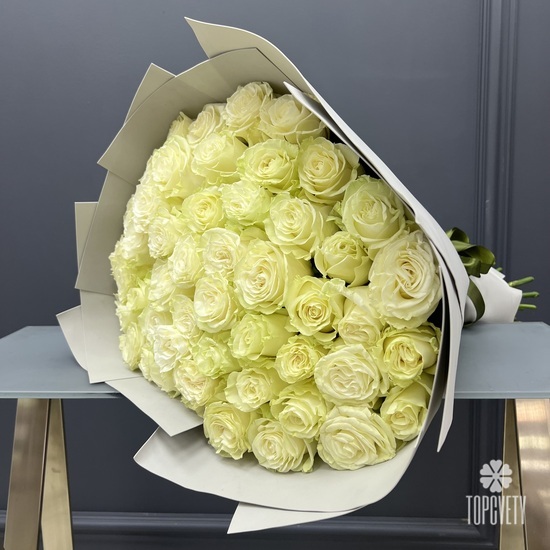 Букет из 51 белой розы Мондиаль 60см 