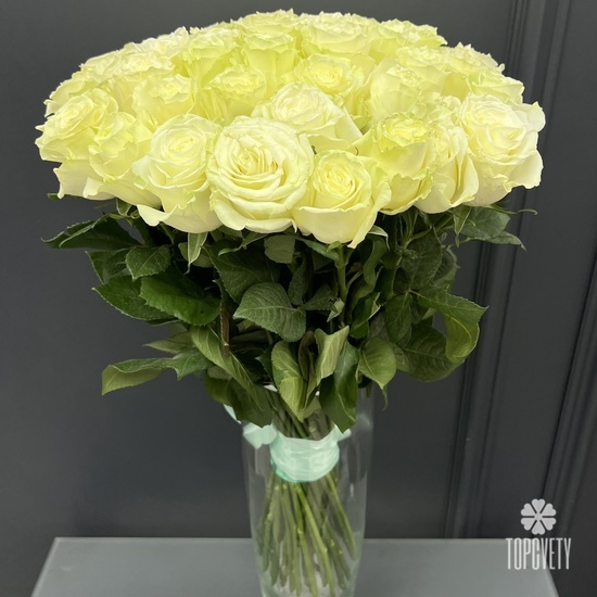 Букет из 51 белой розы Мондиаль 70см