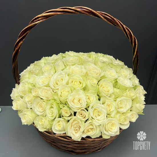 Букет из 101 белая роза в корзине