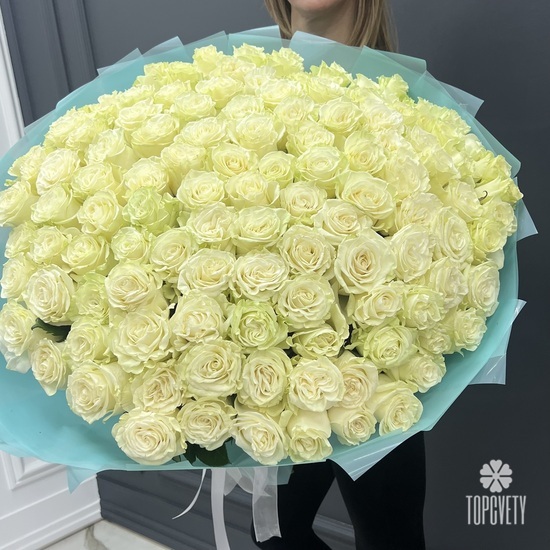 Букет из 101 белой розы Мондиаль 60см