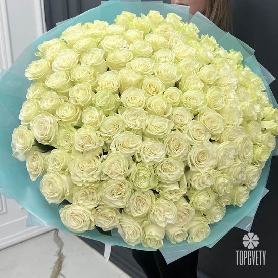 Букет из 101 белой розы Мондиаль 60см