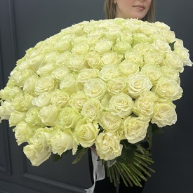 Букет из 101 белой розы Мондиаль 70см