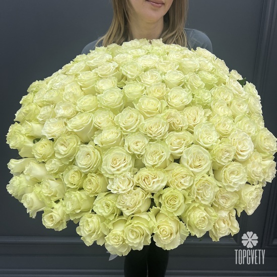 Букет из 101 белой розы Мондиаль 70см
