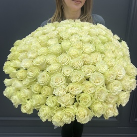 Букет из 101 белой розы Мондиаль 70см