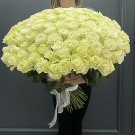 Букет из 101 белой розы Мондиаль 70см