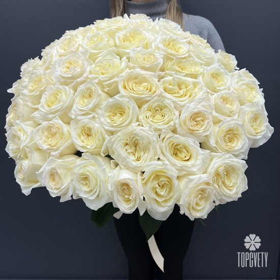 Букет из 51 белой пионовидных роз Кендл Лайт 60см