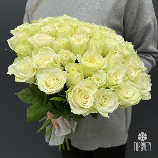 Букет из 51 белой розы 40см