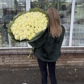 Букет из 101 белой розы Премиум 70см