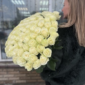 Букет из 101 белой розы Мондиаль 80см